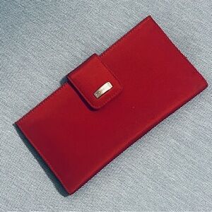 Liz Claiborne Scarlet Women's Wallet